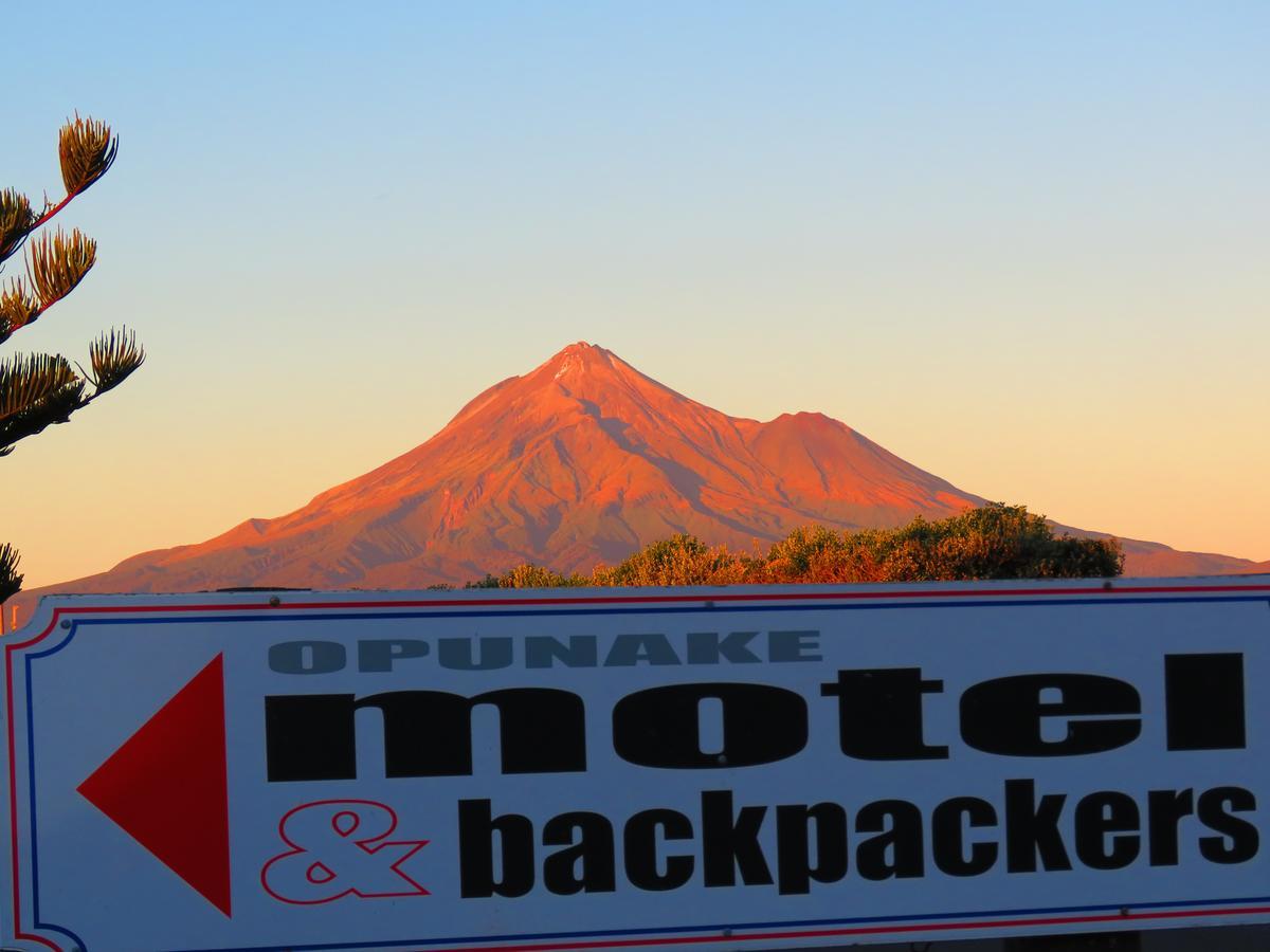 Opunake Motel And Backpackers Lodge Εξωτερικό φωτογραφία